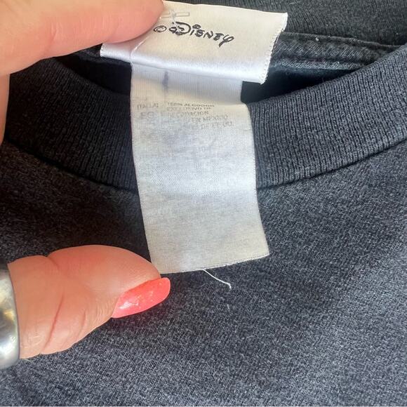 Walt Disney World Pirates of the Caribbean Dead Man’s Chest T-Shirt Black - Picture 8 of 9